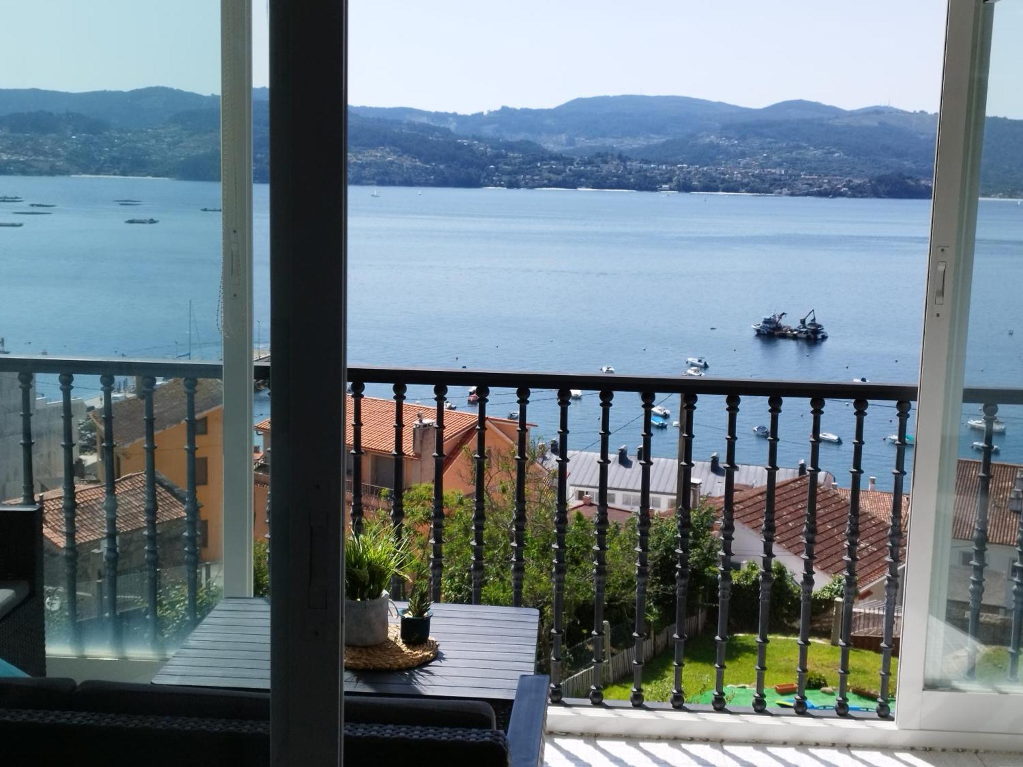 Apartamento con vistas en Raxó Habitación foto